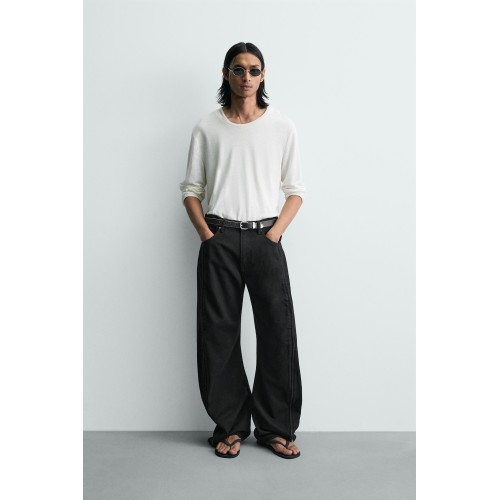 BARREL FIT JEANS WITH ZIPS